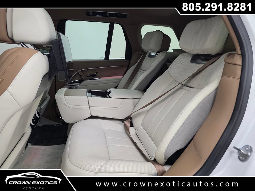 Used 2023 Land Rover Range Rover SV AWD/4WD image 24