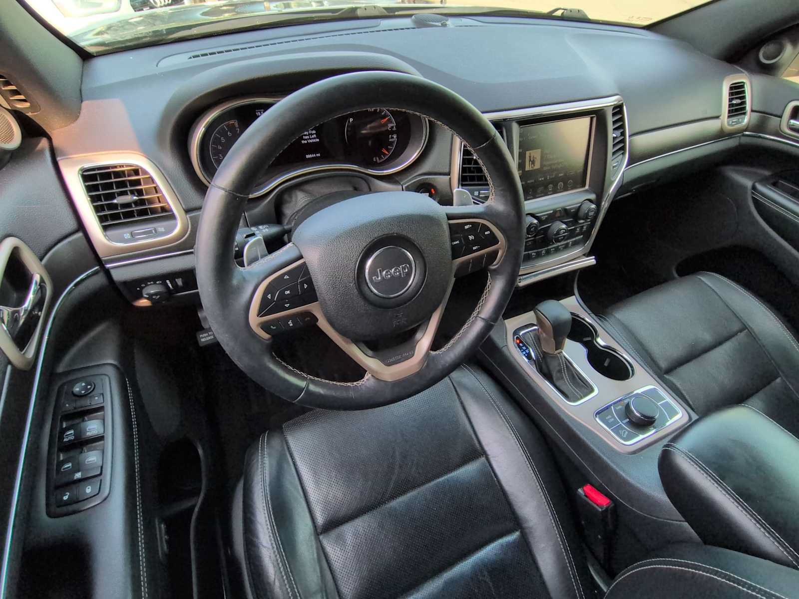 Used 2017 Jeep Grand Cherokee Limited w/ Luxury Group II AWD/4WD image 10
