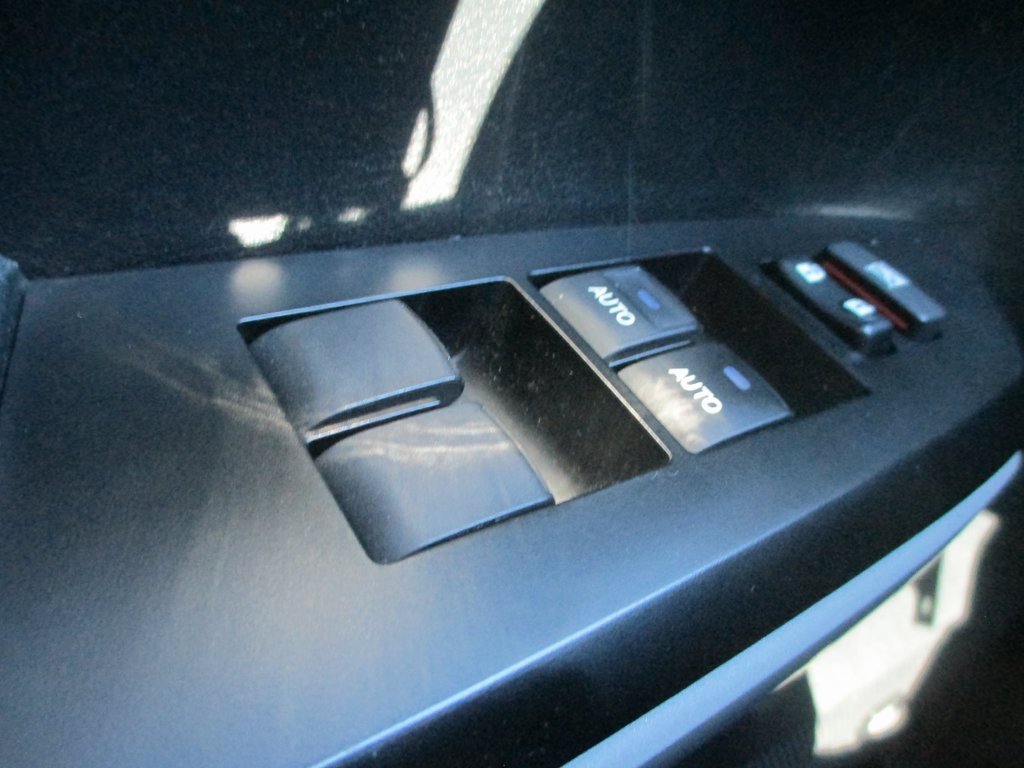 Used 2018 Toyota Tundra Platinum image 26