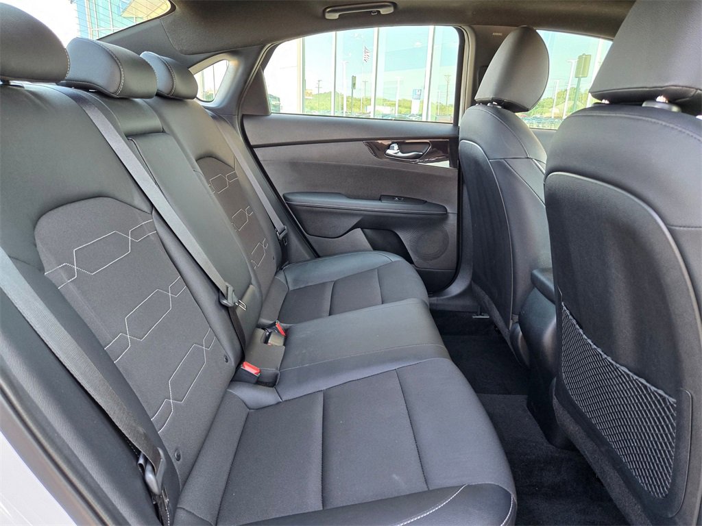 Used 2024 Kia Forte GT-Line w/ GT-Line Premium Package image 23