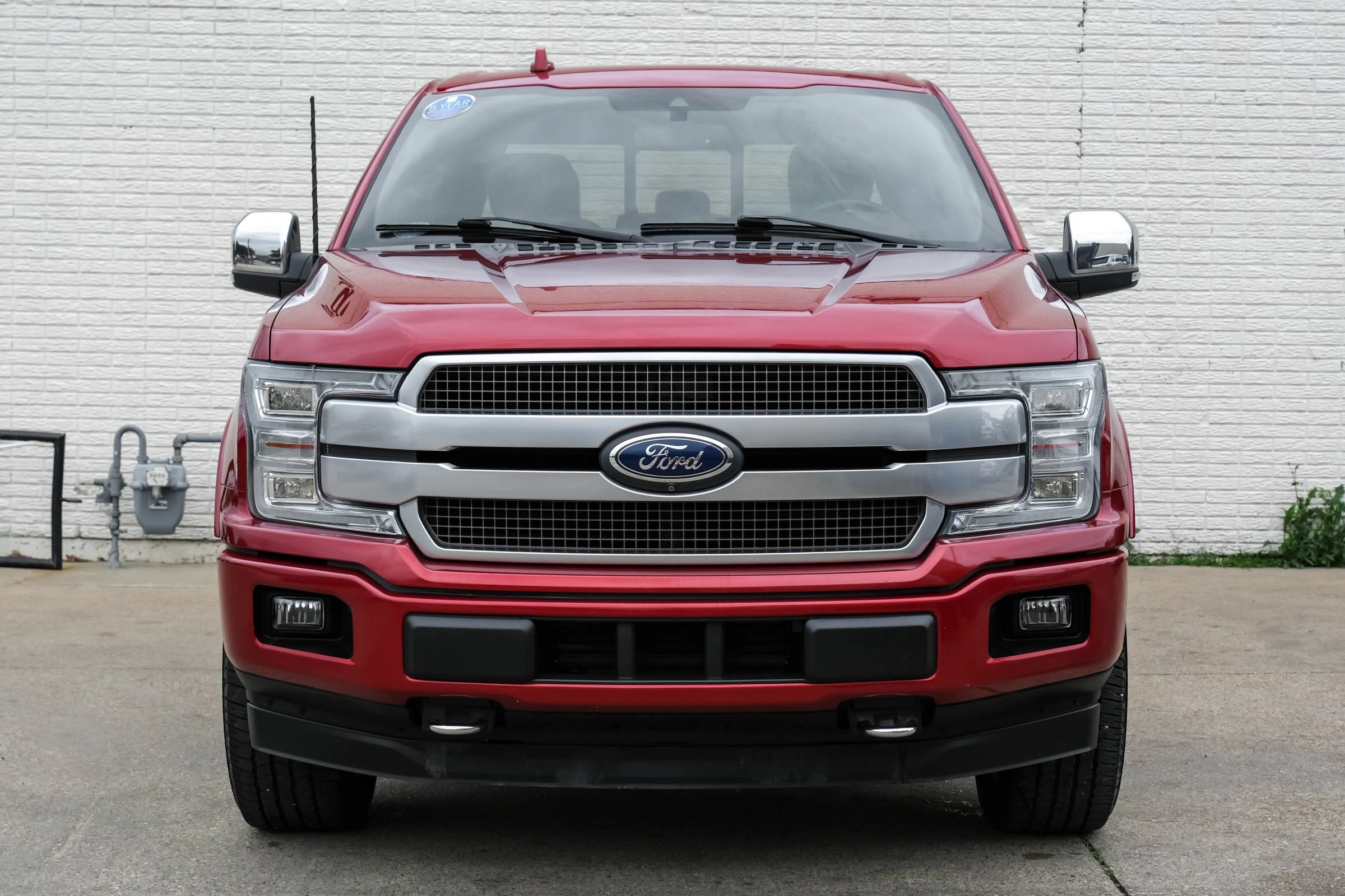 Used 2018 Ford F150 Platinum w/ Equipment Group 701A Luxury AWD/4WD image 3