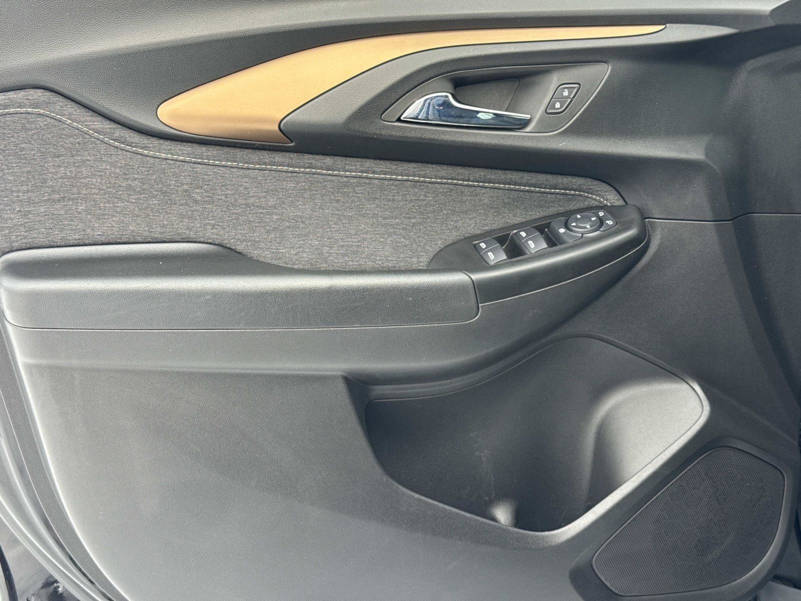 Used 2023 Chevrolet TrailBlazer ACTIV w/ Convenience Package image 17