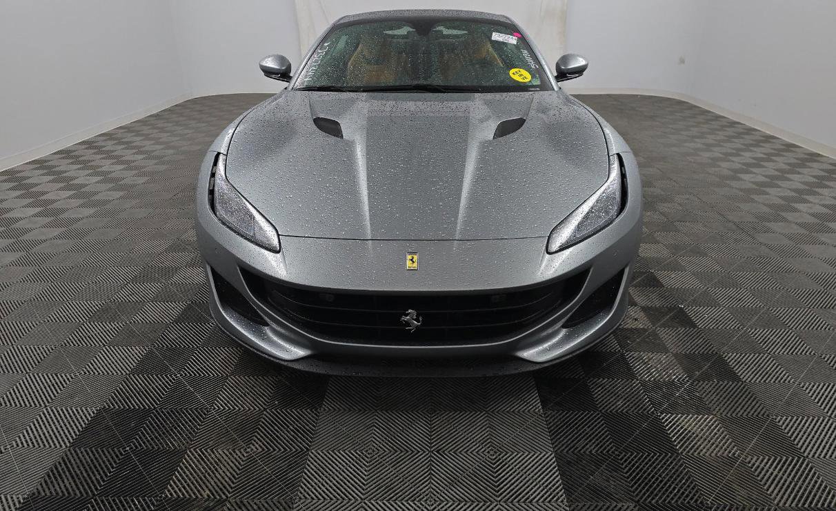 Used 2019 Ferrari Portofino image 2