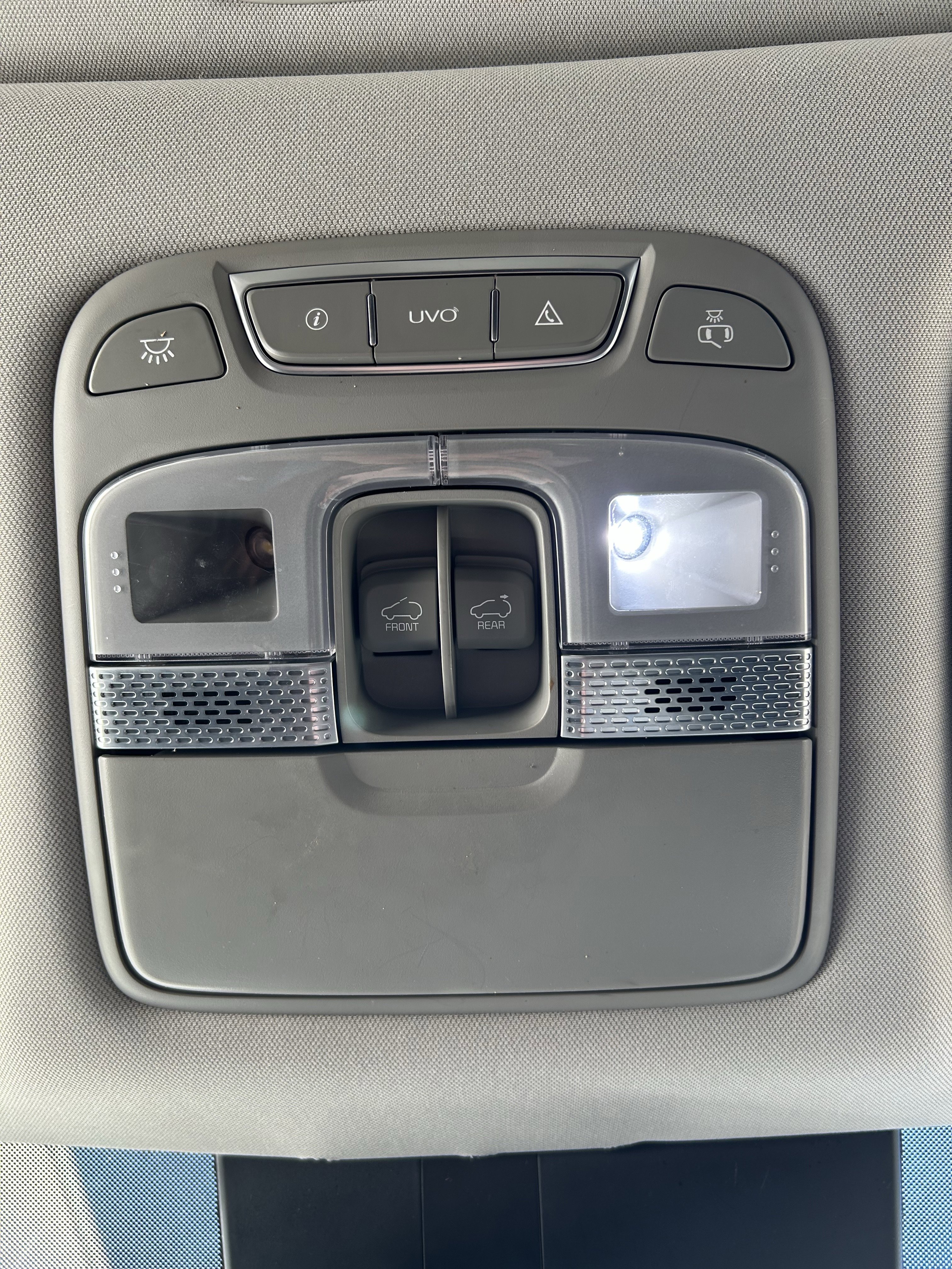 Used 2020 Kia Telluride SX w/ Towing Package AWD/4WD image 32