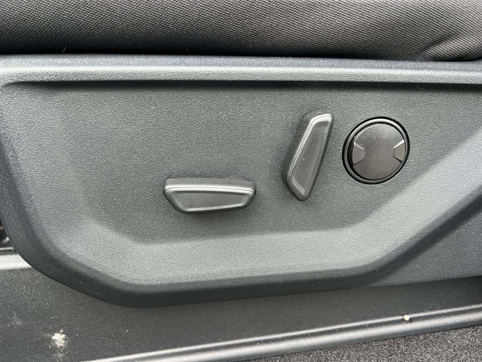 New 2026 Ford F150 XLT w/ Equipment Group 302A MID image 14