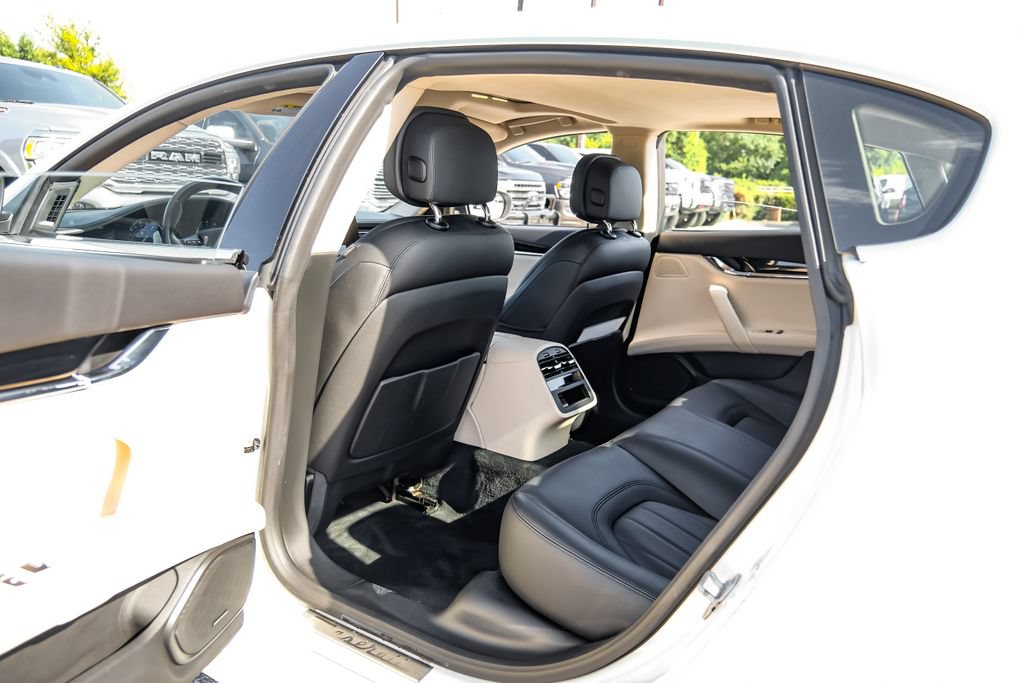 Used 2022 Maserati Quattroporte Modena RWD image 51