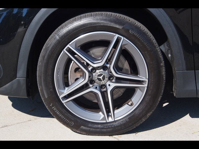 Used 2021 Mercedes-Benz GLA 250 4MATIC image 9