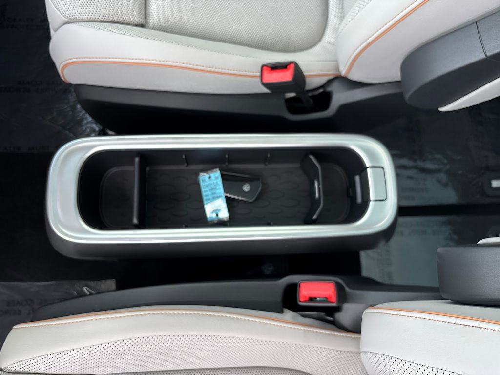New 2025 Volkswagen ID. Buzz Pro S Plus AWD/4WD image 23