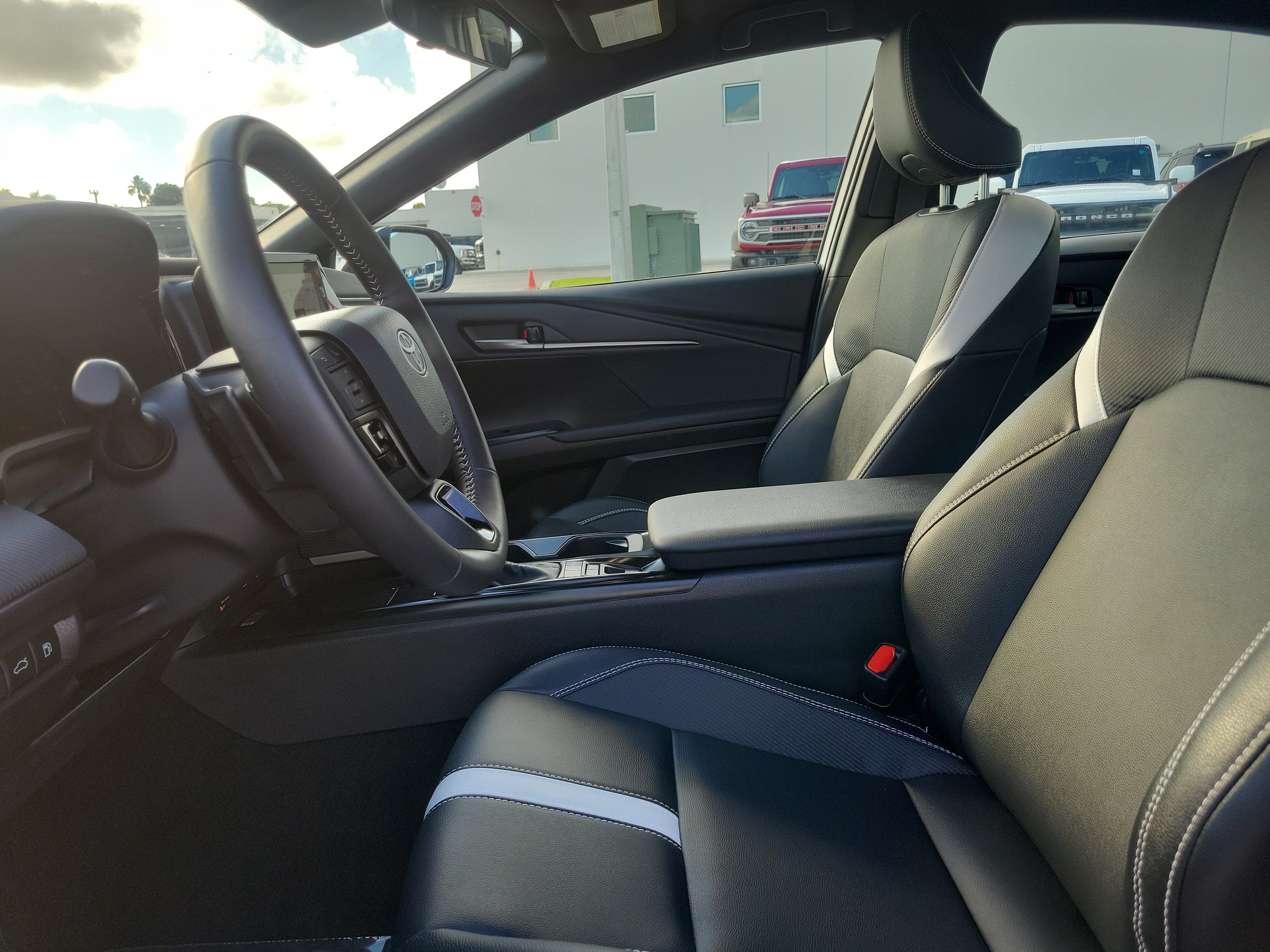 Used 2026 Toyota Camry SE FWD image 20
