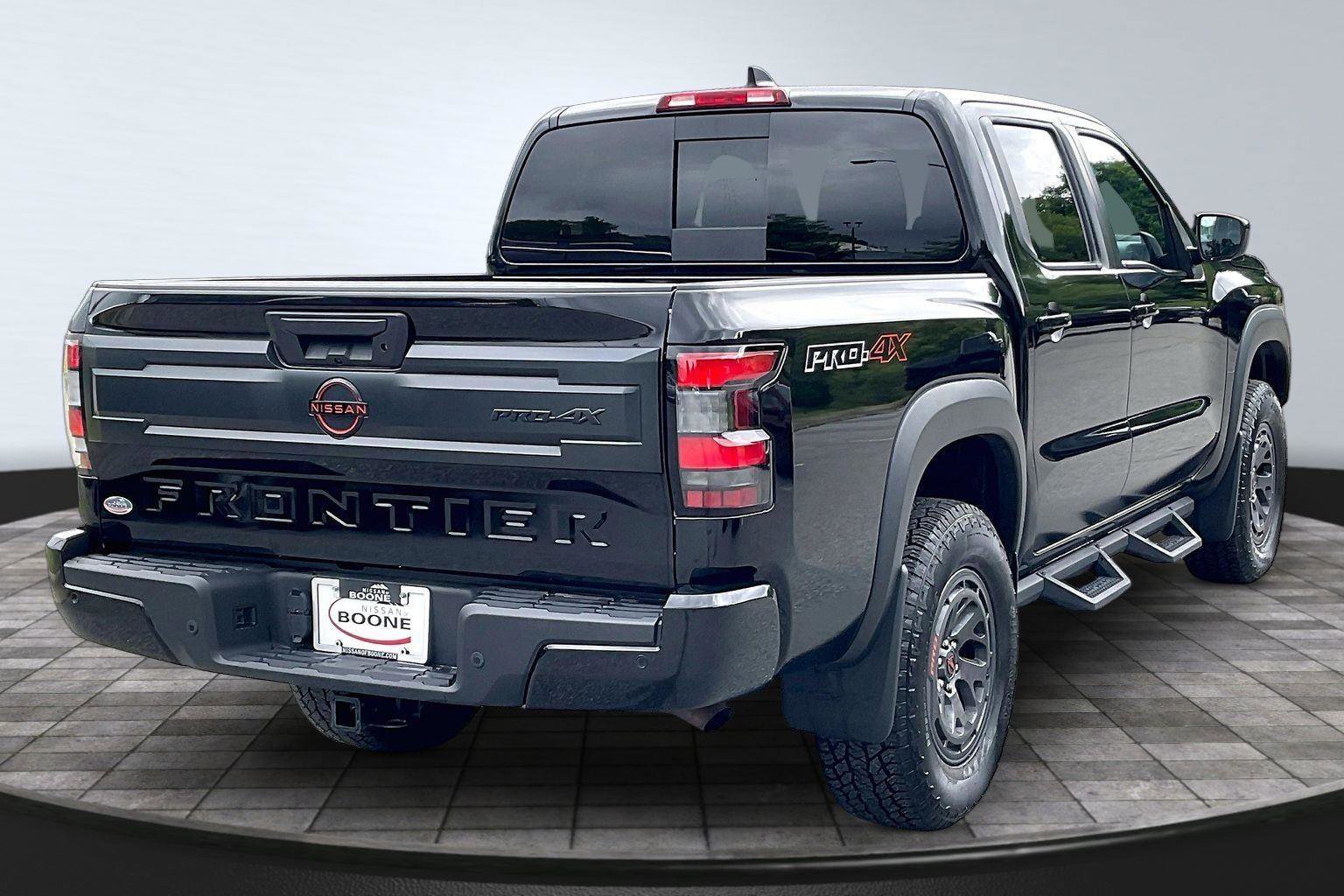 Certified 2025 Nissan Frontier PRO-4X w/ Pro Convenience Package AWD/4WD image 13