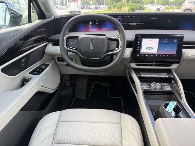 New 2026 Lincoln Nautilus Premier AWD/4WD image 25