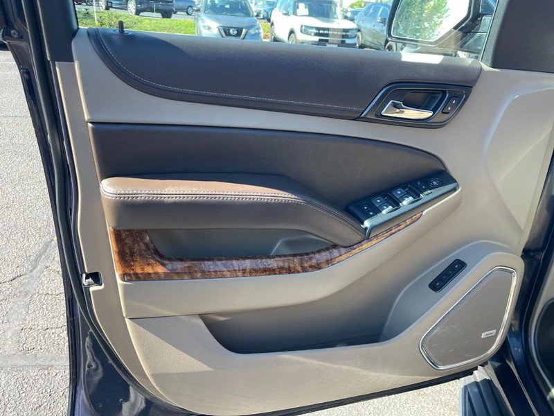 Used 2020 Chevrolet Suburban Premier AWD/4WD image 21