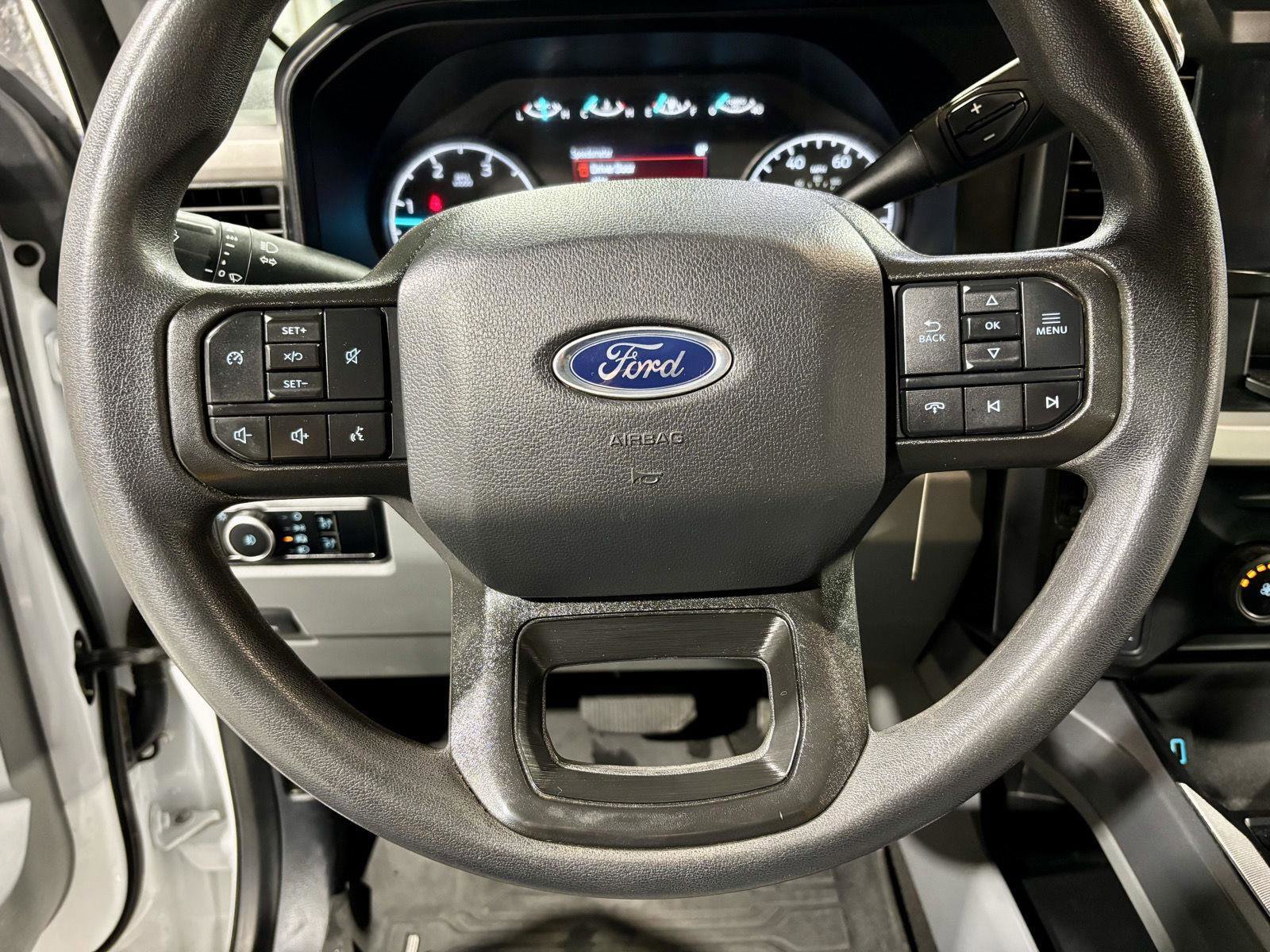 Used 2024 Ford F250 XLT w/ FX4 Off-Road Package AWD/4WD image 38