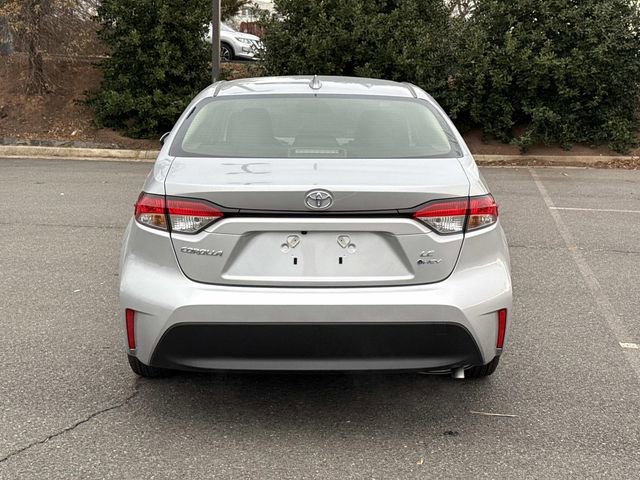 Used 2026 Toyota Corolla LE image 3
