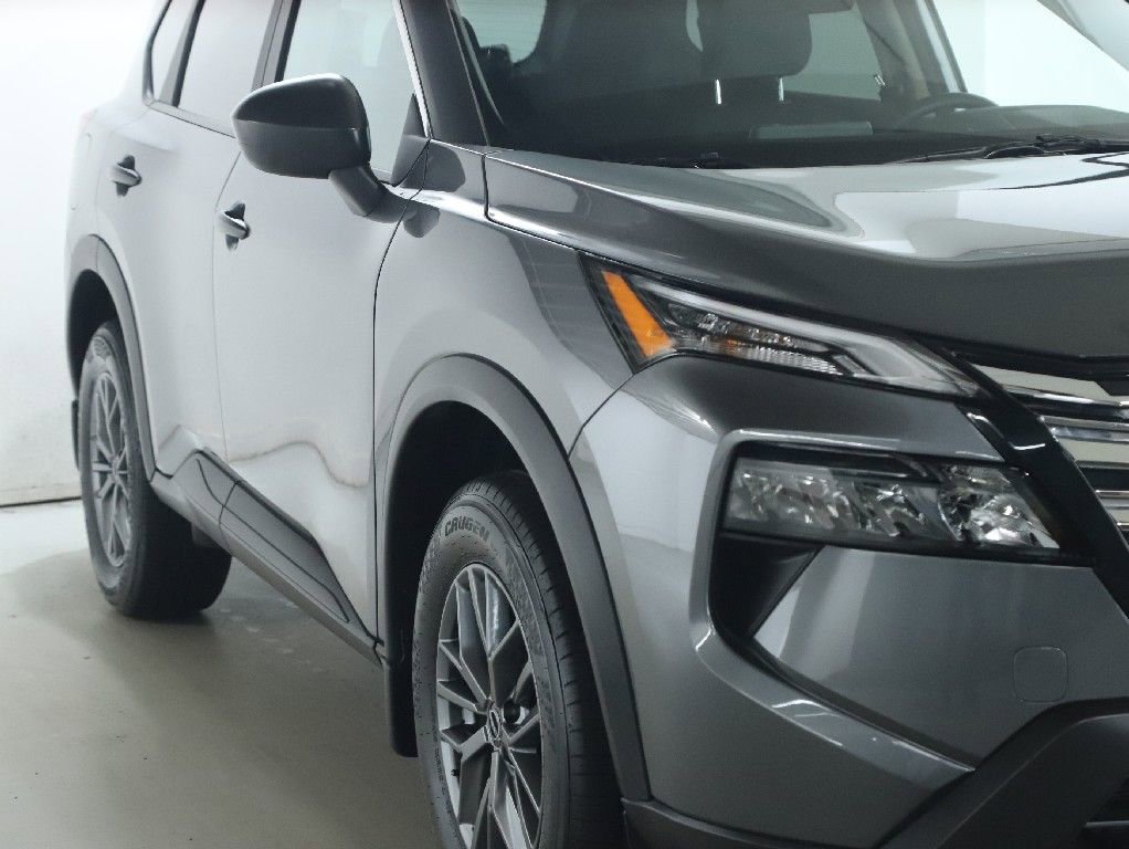 Certified 2026 Nissan Rogue S image 9