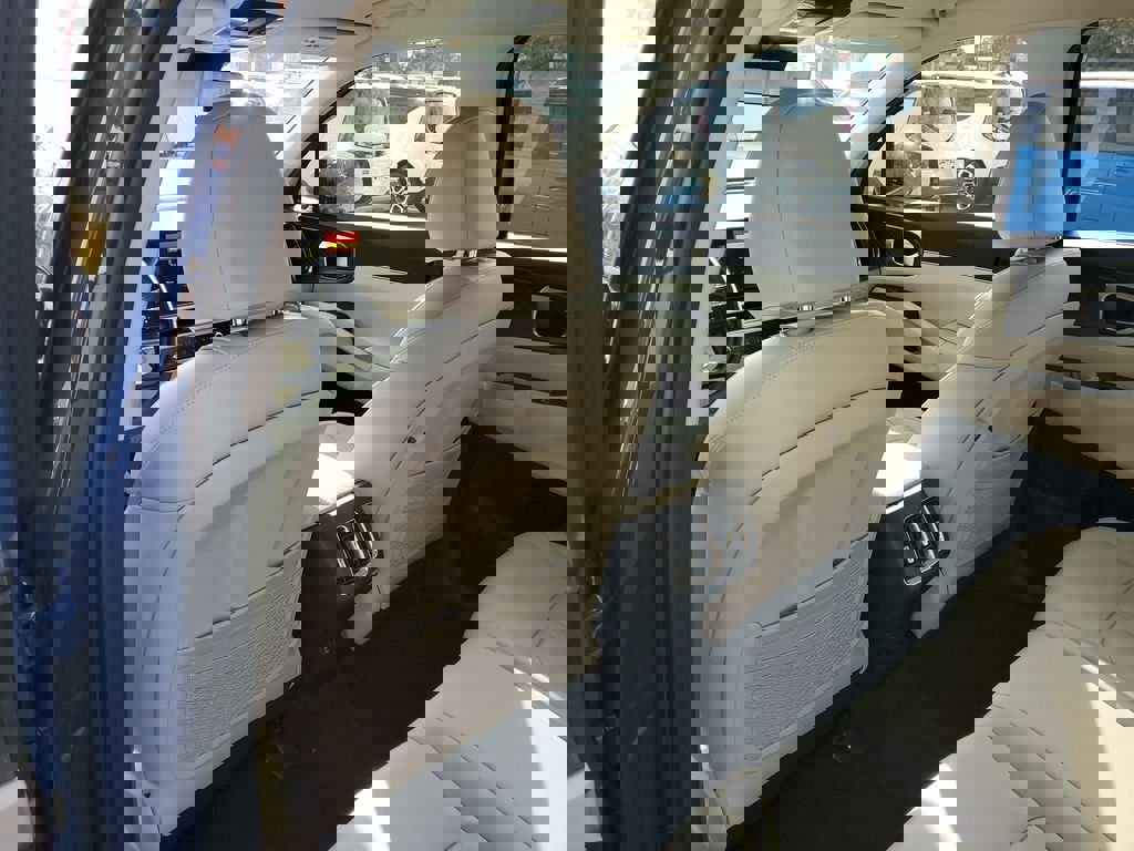 New 2026 Kia Sorento S image 16