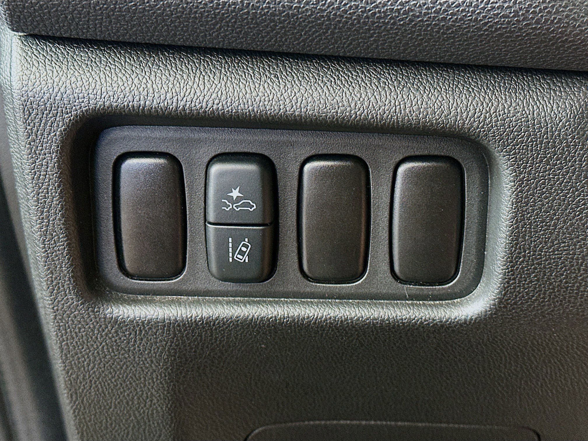 Used 2025 Mitsubishi Outlander Sport ES AWD/4WD image 16