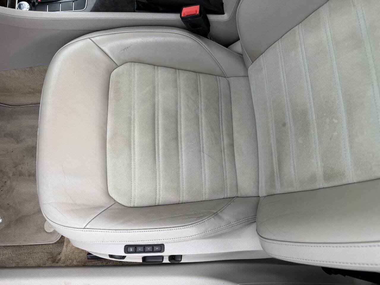 Used 2015 Volkswagen Passat TDI SEL Premium image 18