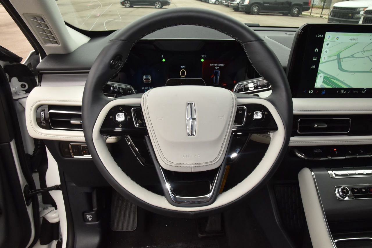New 2026 Lincoln Aviator AWD image 23