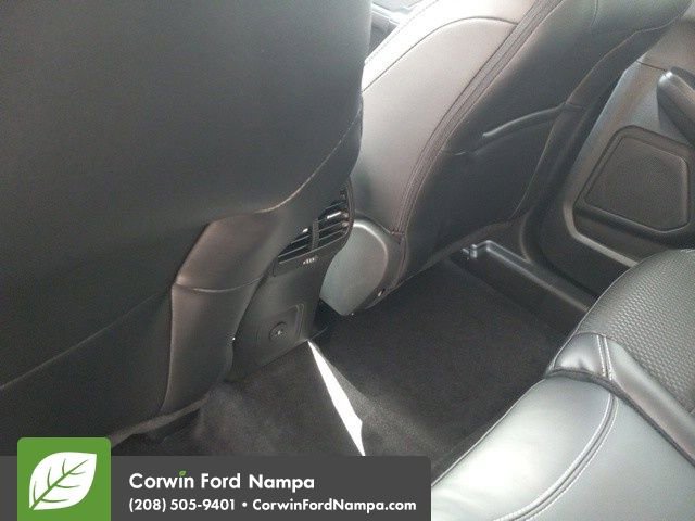 New 2025 Ford Escape SE image 28