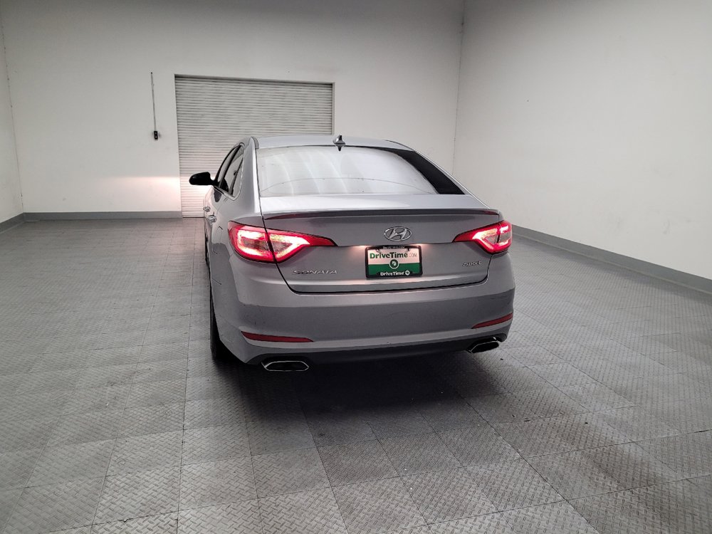 Used 2017 Hyundai Sonata Sport w/ Value Edition Package 02 FWD image 6
