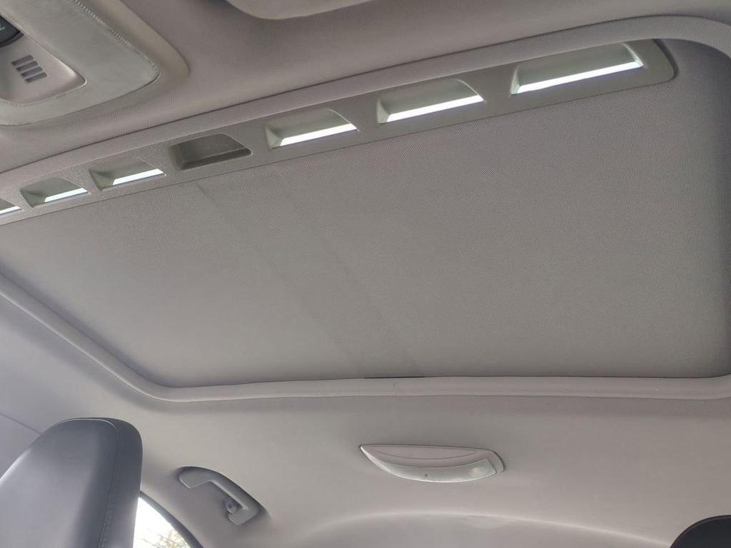 Used 2011 Volvo S80 3.2 image 21