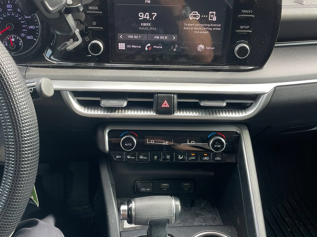Used 2022 Kia K5 LX FWD image 13