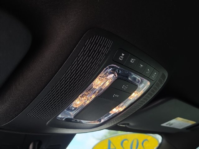 Used 2024 Mercedes-Benz GLB 250 image 30