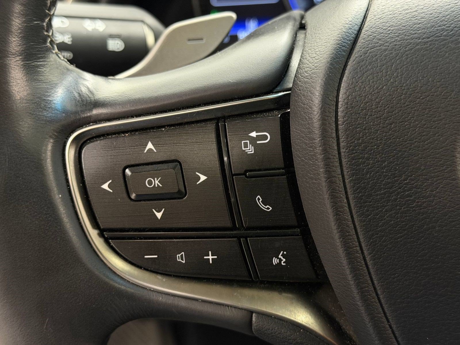 Used 2021 Lexus ES 300h w/ Premium Package FWD image 28