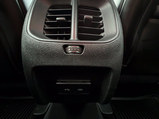Used 2019 Jeep Cherokee Latitude Plus FWD image 16
