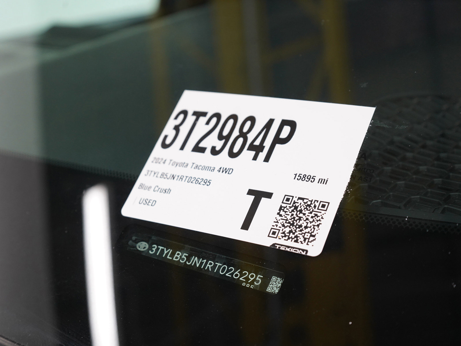 Used 2024 Toyota Tacoma TRD Off-Road image 29