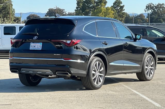 Certified 2026 Acura MDX w/ Technology Package AWD/4WD image 4