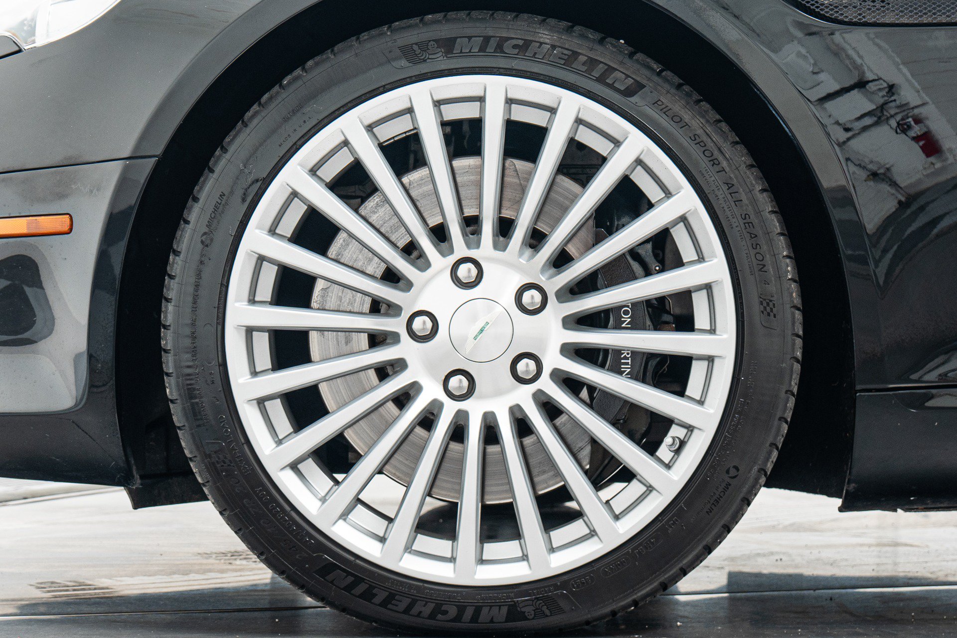 Used 2012 Aston Martin Rapide RWD image 10