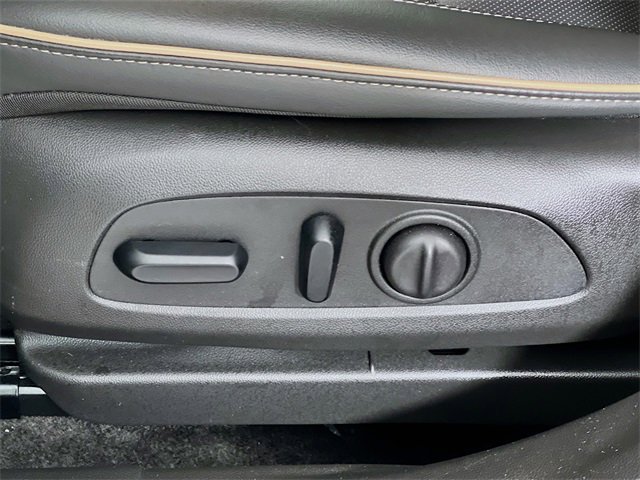 Used 2024 Buick Envista Avenir image 11