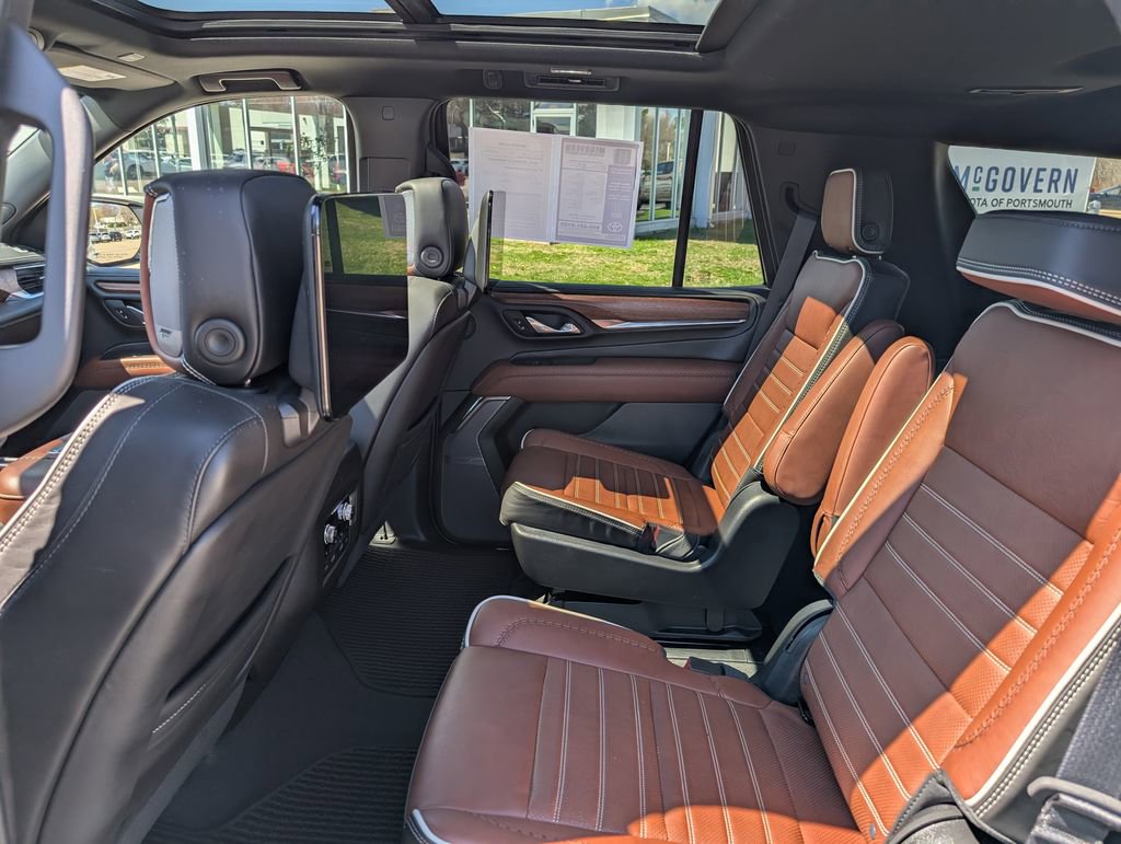 Used 2023 GMC Yukon Denali Ultimate AWD/4WD image 24
