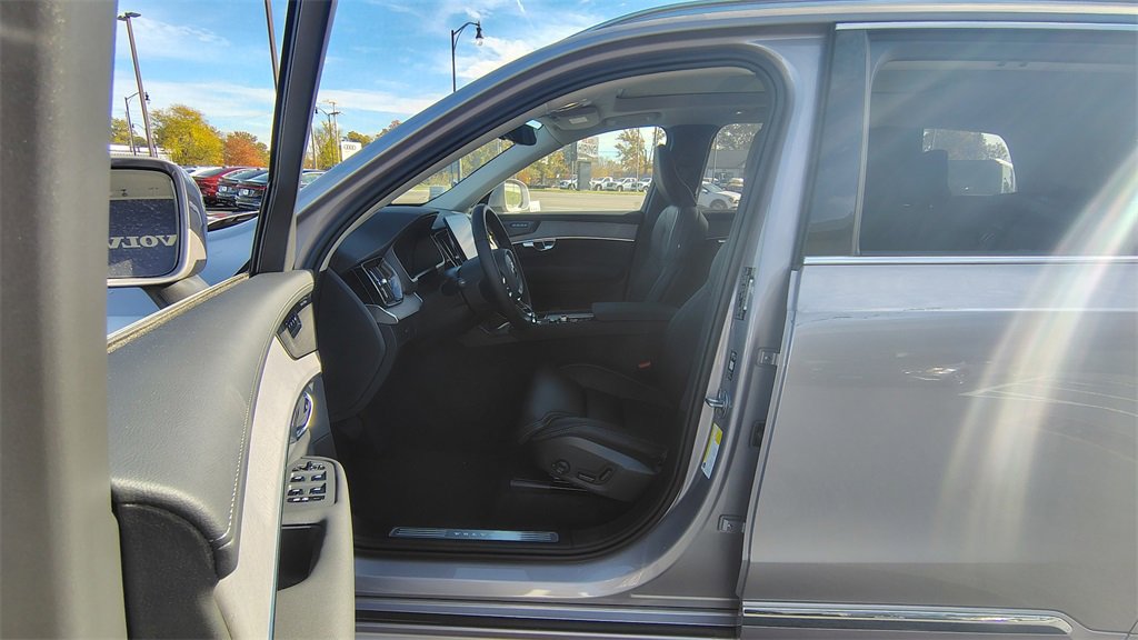 New 2026 Volvo XC90 B6 Ultra image 7