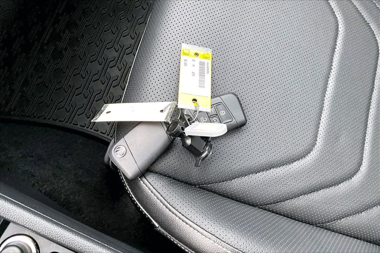 Used 2022 Volkswagen Jetta SEL image 33