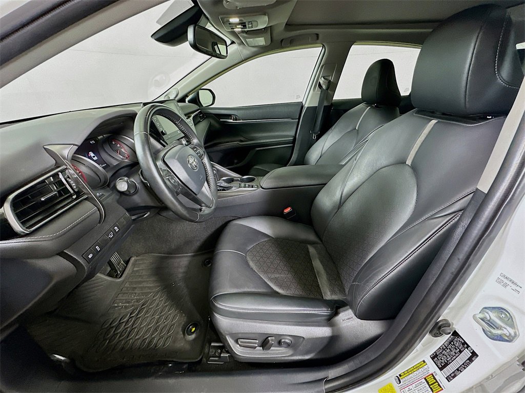 Used 2021 Toyota Camry XSE w/ Navigation Package image 15