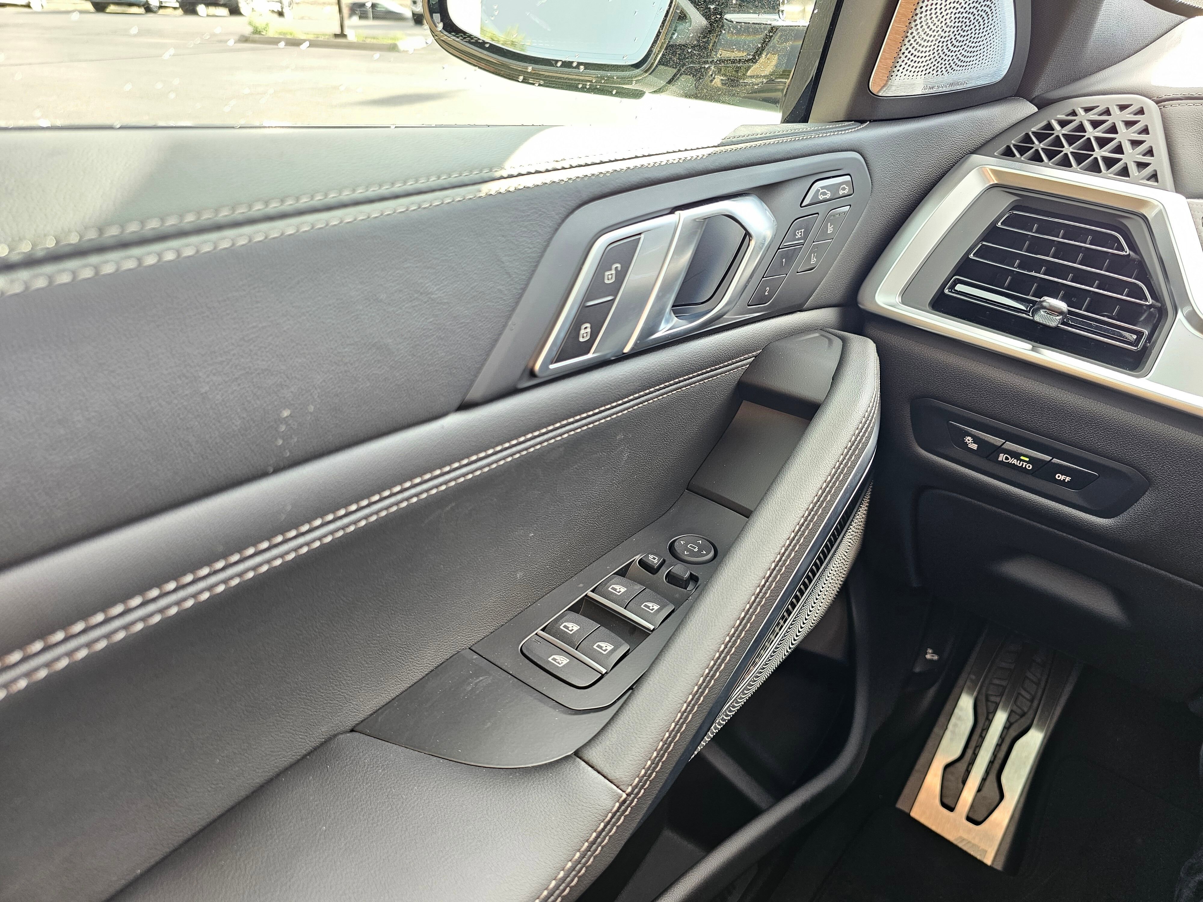 New 2026 BMW X6 M60i image 29