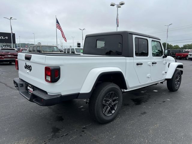 New 2025 Jeep Gladiator Sport image 9