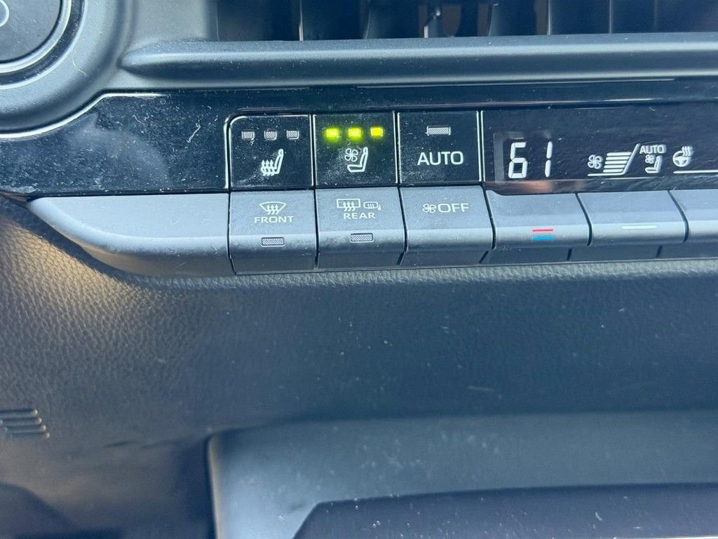 Used 2025 Toyota Crown Signia AWD/4WD image 25