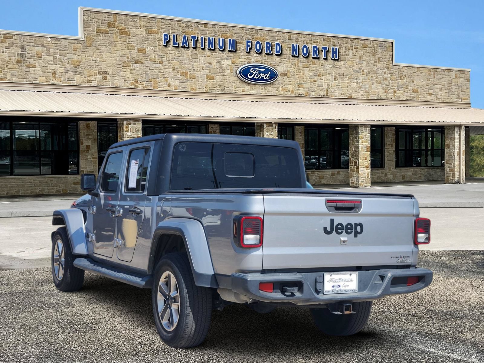 Used 2021 Jeep Gladiator Sport AWD/4WD image 4