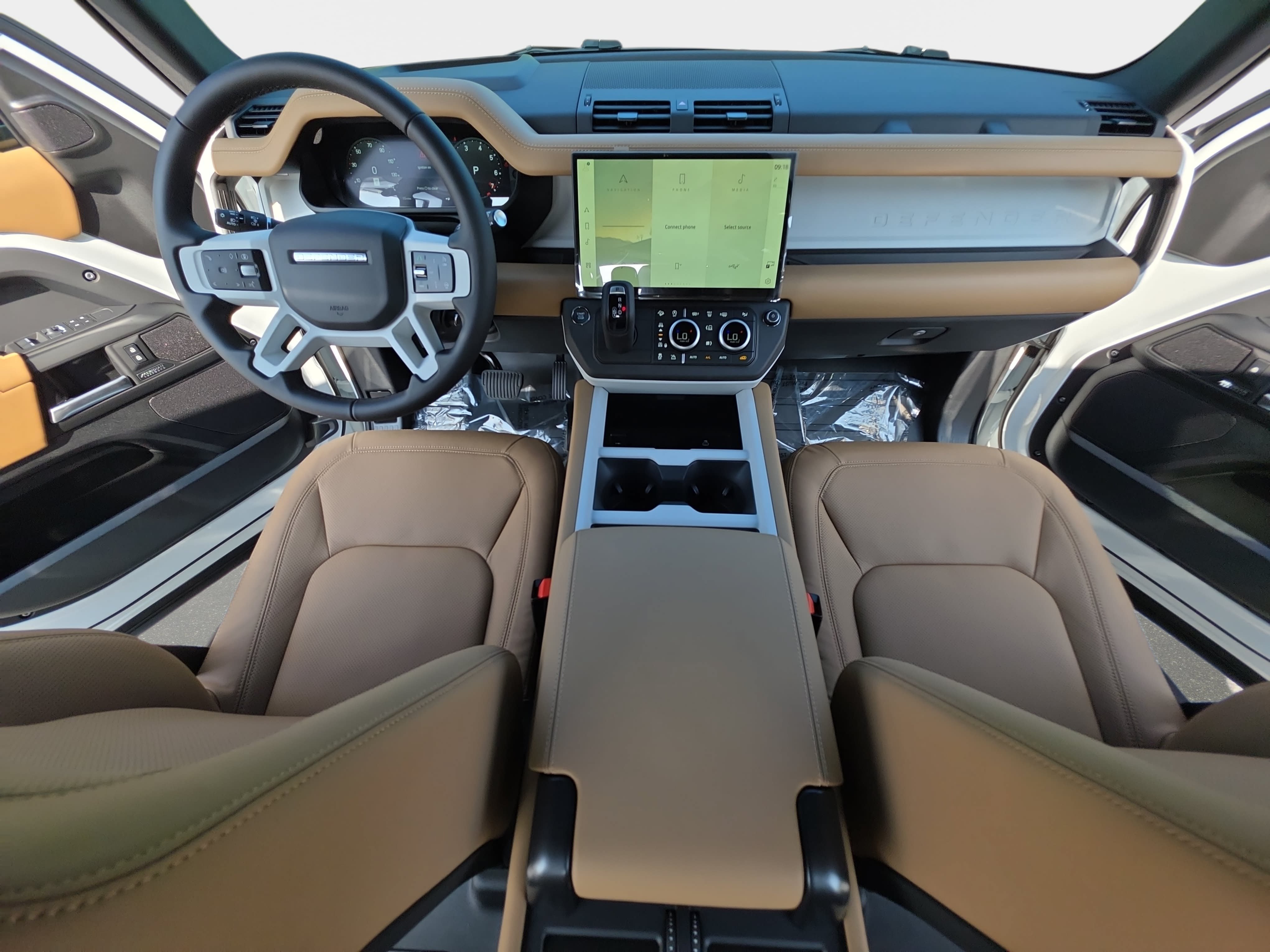 New 2026 Land Rover Defender 110 X-Dynamic SE AWD/4WD image 9