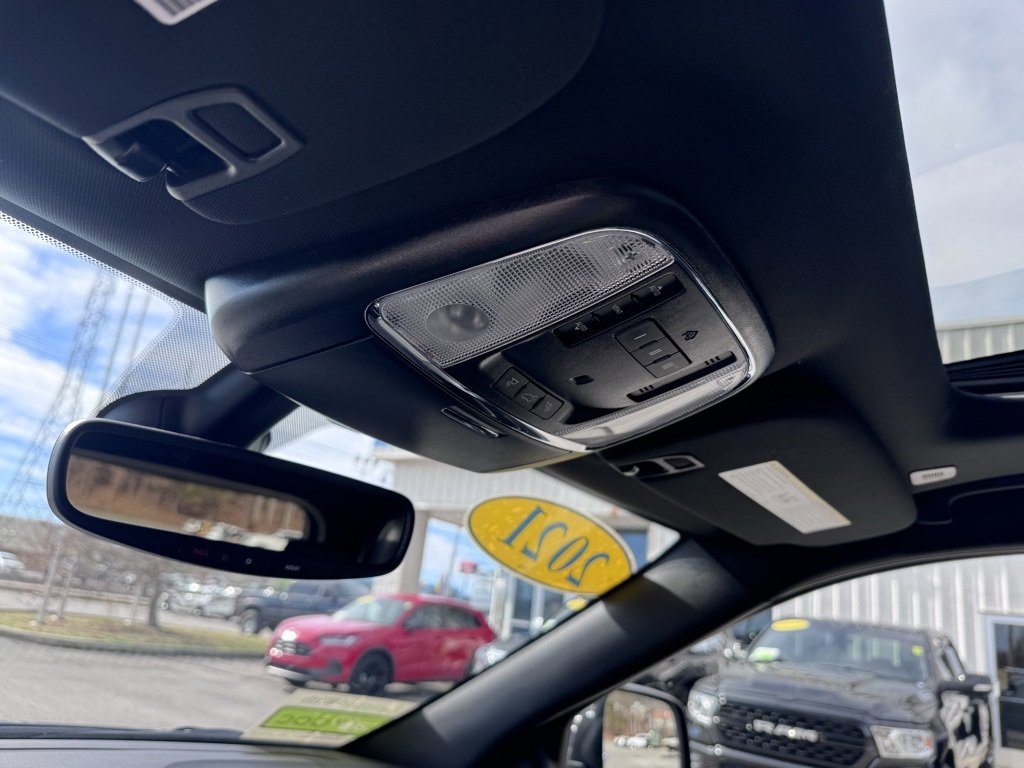 Used 2021 Jeep Grand Cherokee Limited image 28