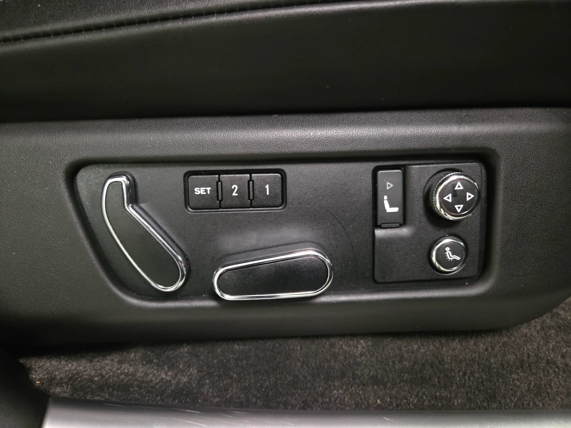 Used 2018 Bentley Flying Spur V8 AWD/4WD image 39