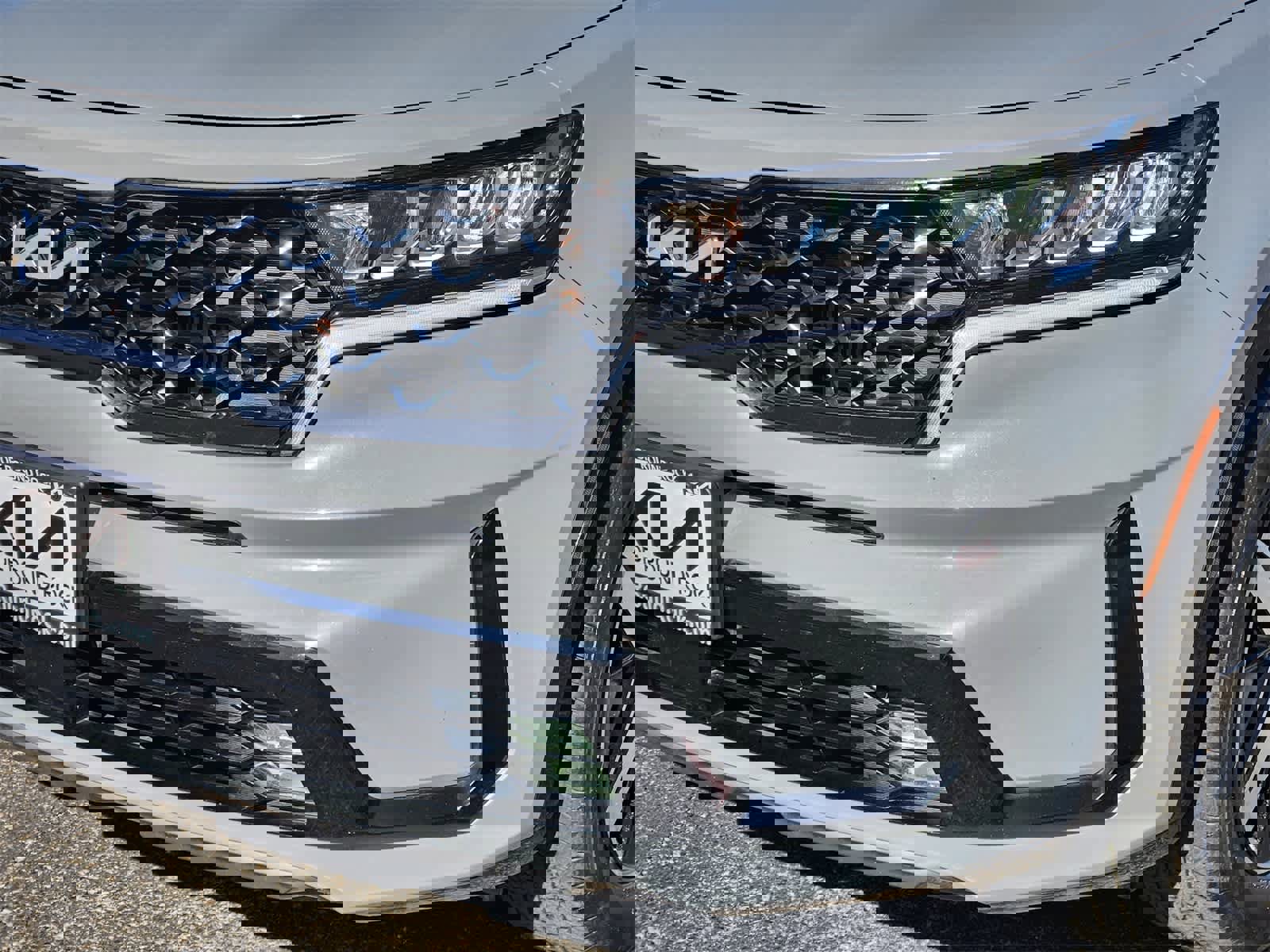 Used 2022 Kia Sorento EX w/ Panoramic Sunroof Package image 7