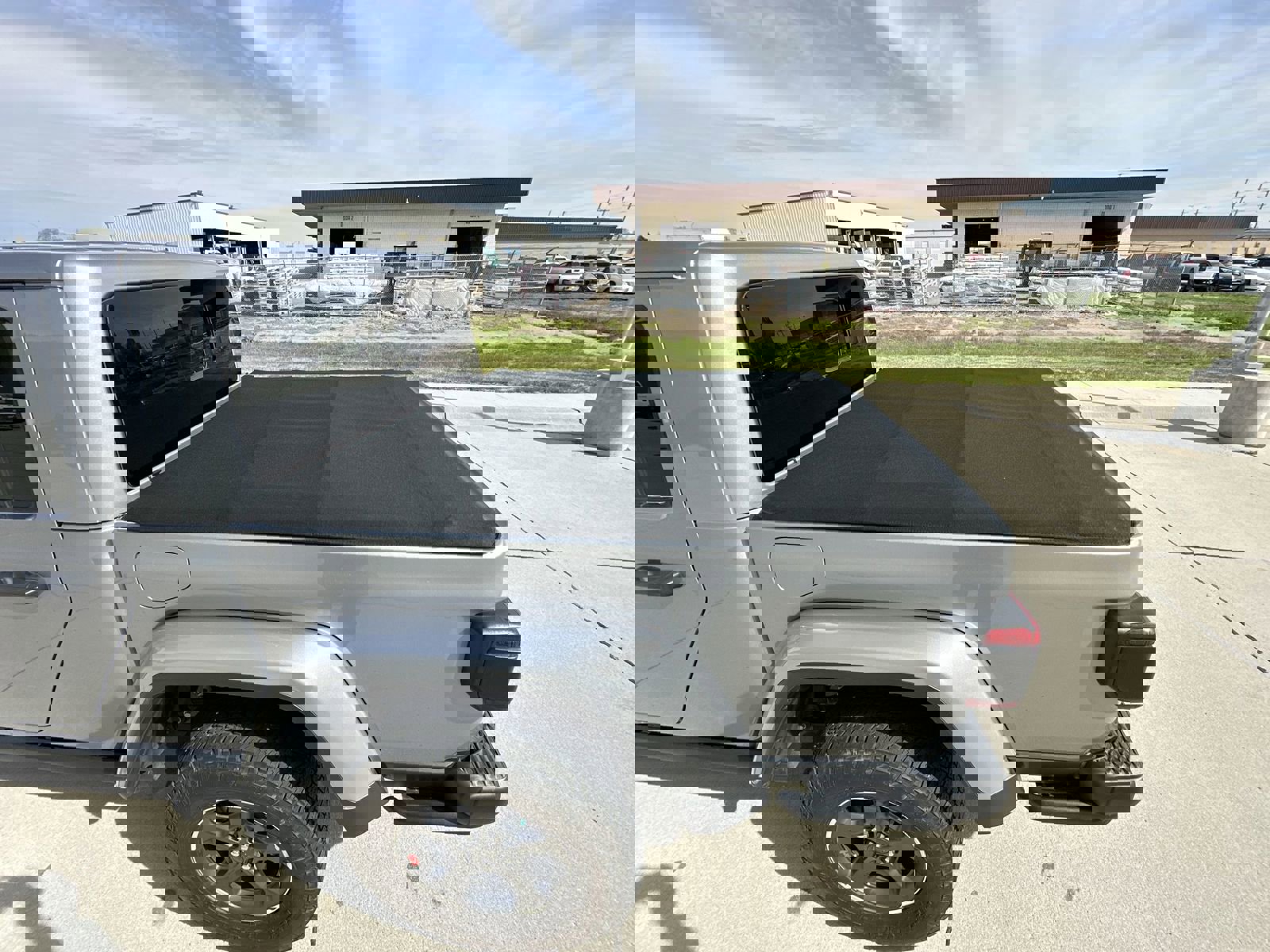 Used 2020 Jeep Gladiator Rubicon AWD/4WD image 35