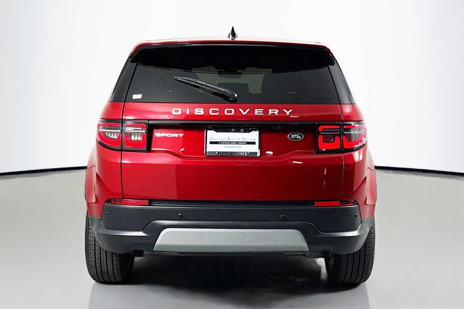 Used 2022 Land Rover Discovery Sport SE AWD/4WD image 4