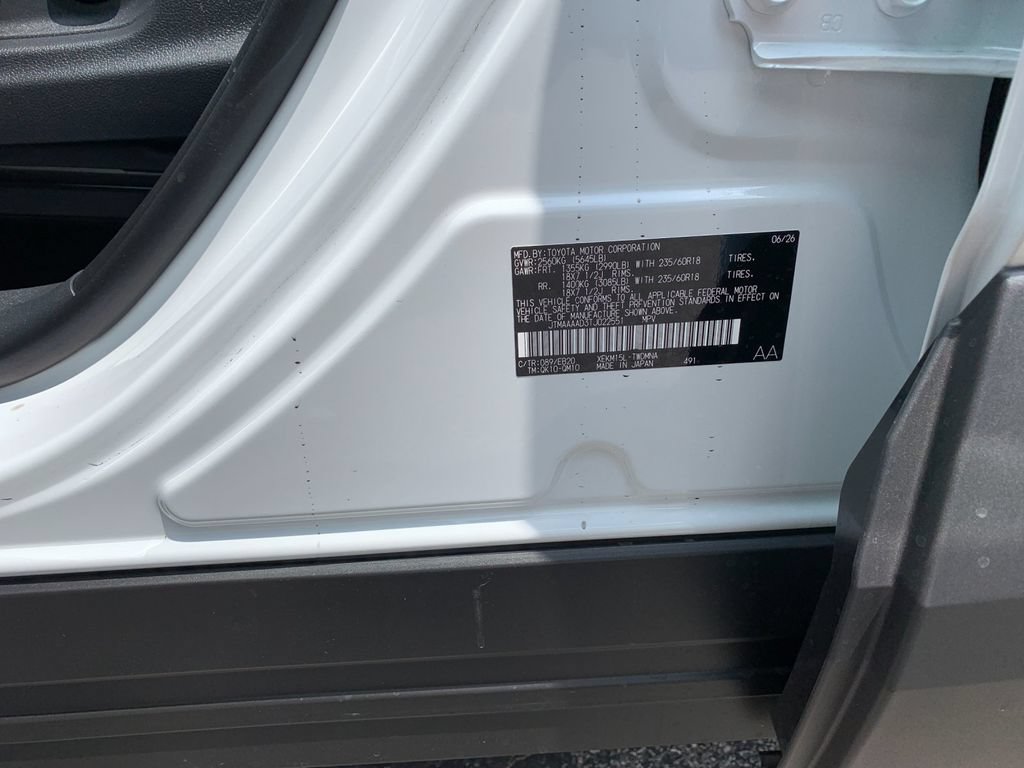 New 2026 Toyota C-HR AWD/4WD image 32
