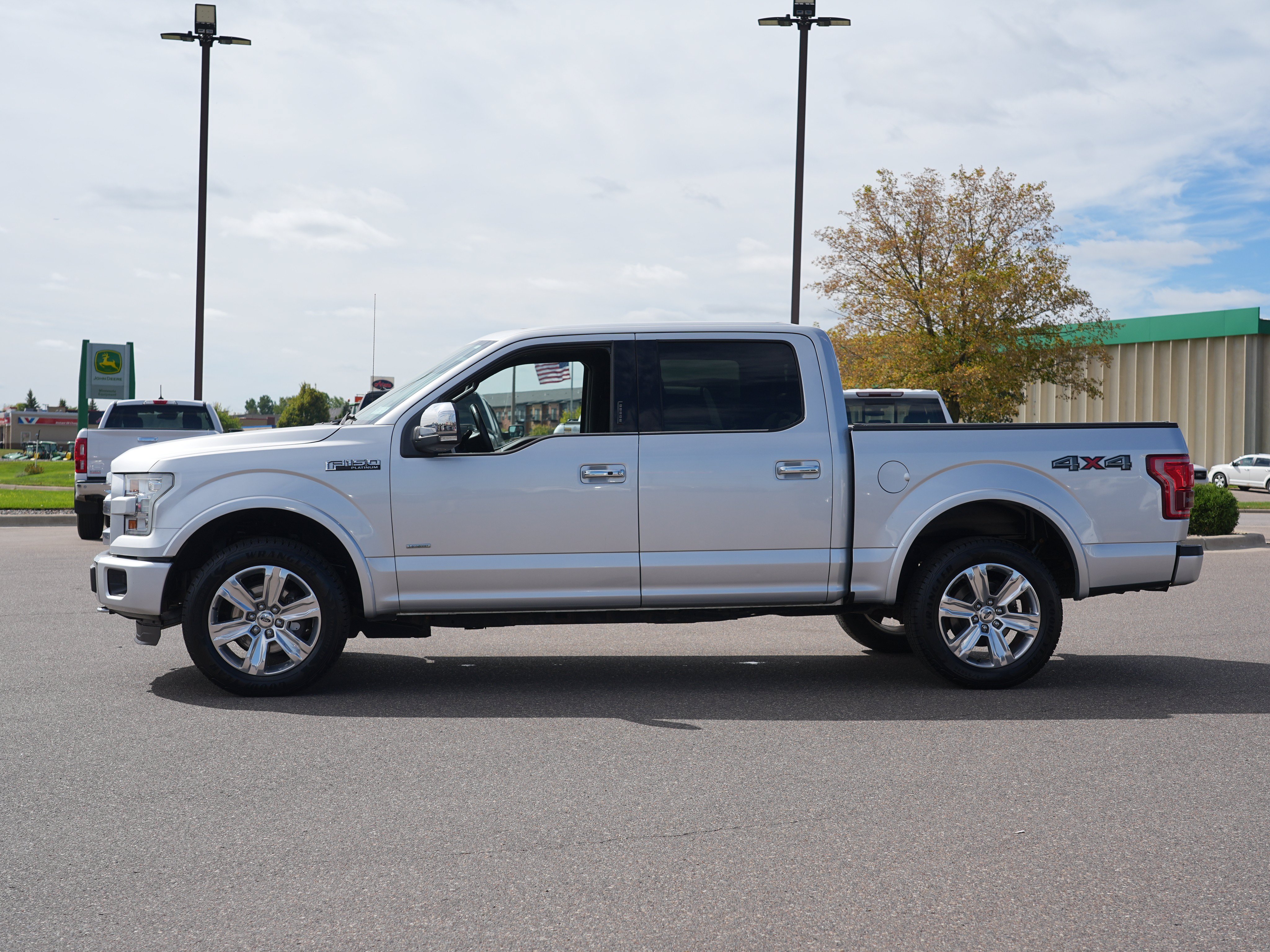 Used 2015 Ford F150 Platinum w/ Max Trailer Tow Package AWD/4WD image 6